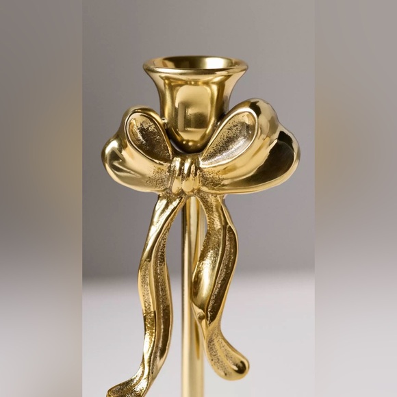 Elegant Gold Bow Candle Holders. Set of 3 handle holders. - Picture 2 of 7